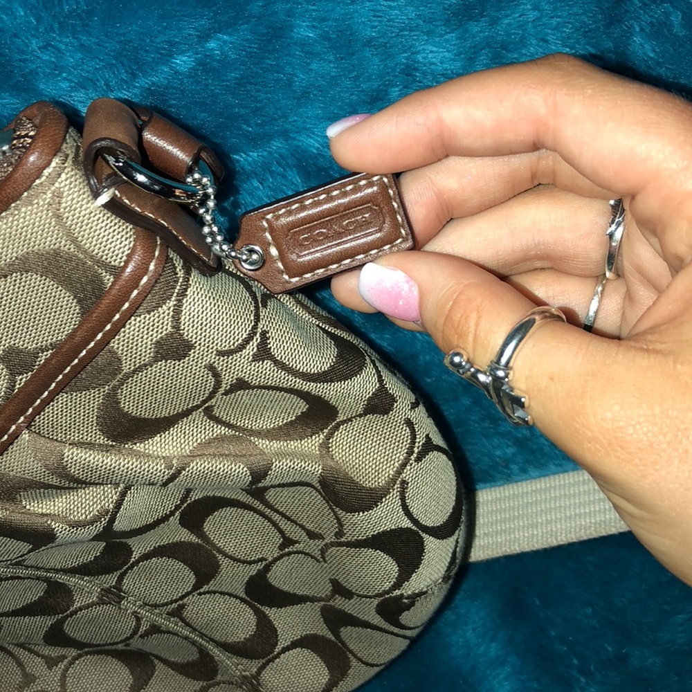 Coach 💯crossbody bag - Picture 5 of 5
